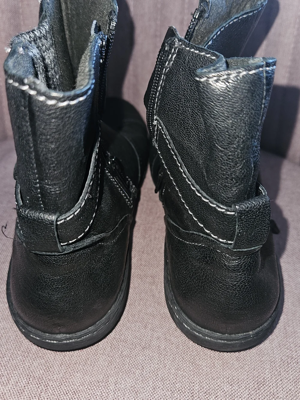Clarks smooth black